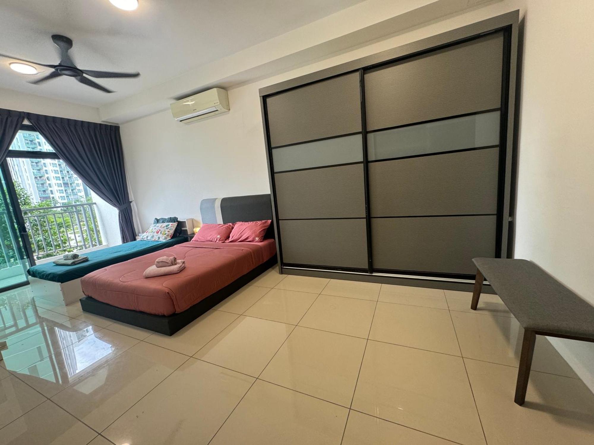 Homenest Jb City Poolview Suite By Cozy Home Джохор Бахру Екстериор снимка
